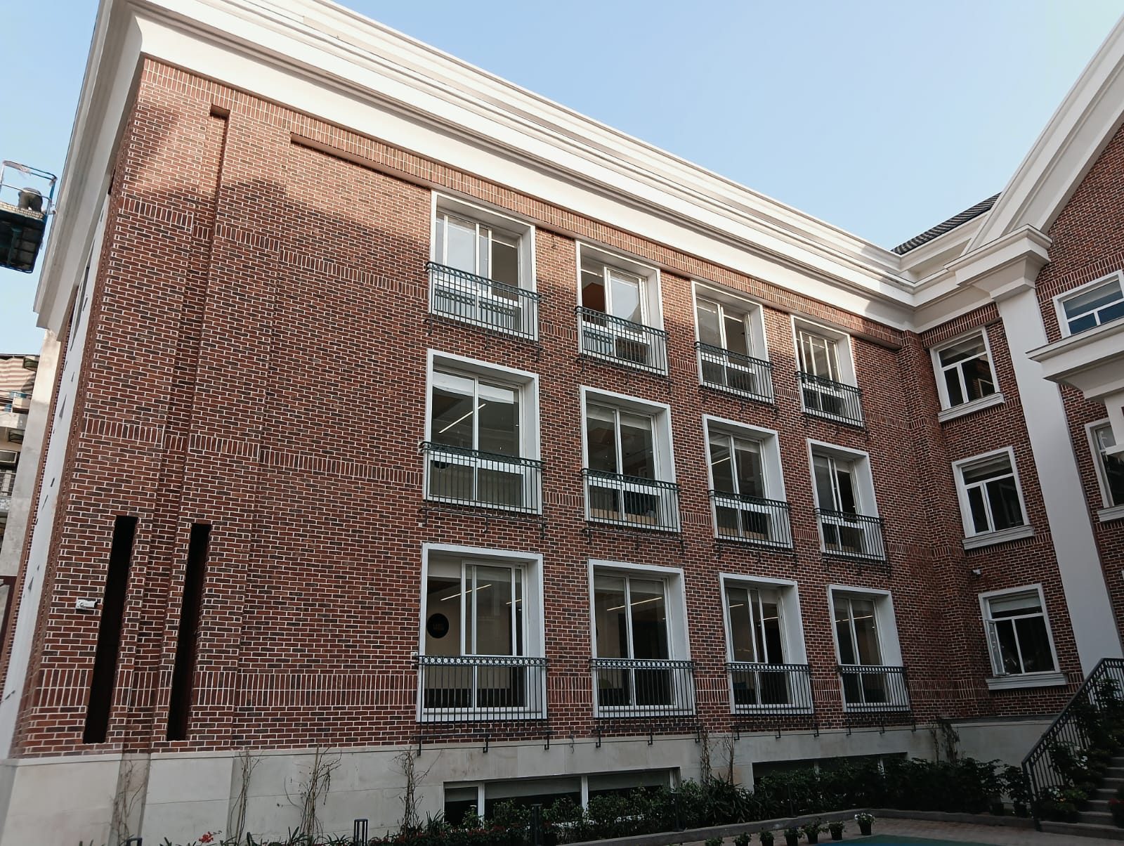 Dharav School